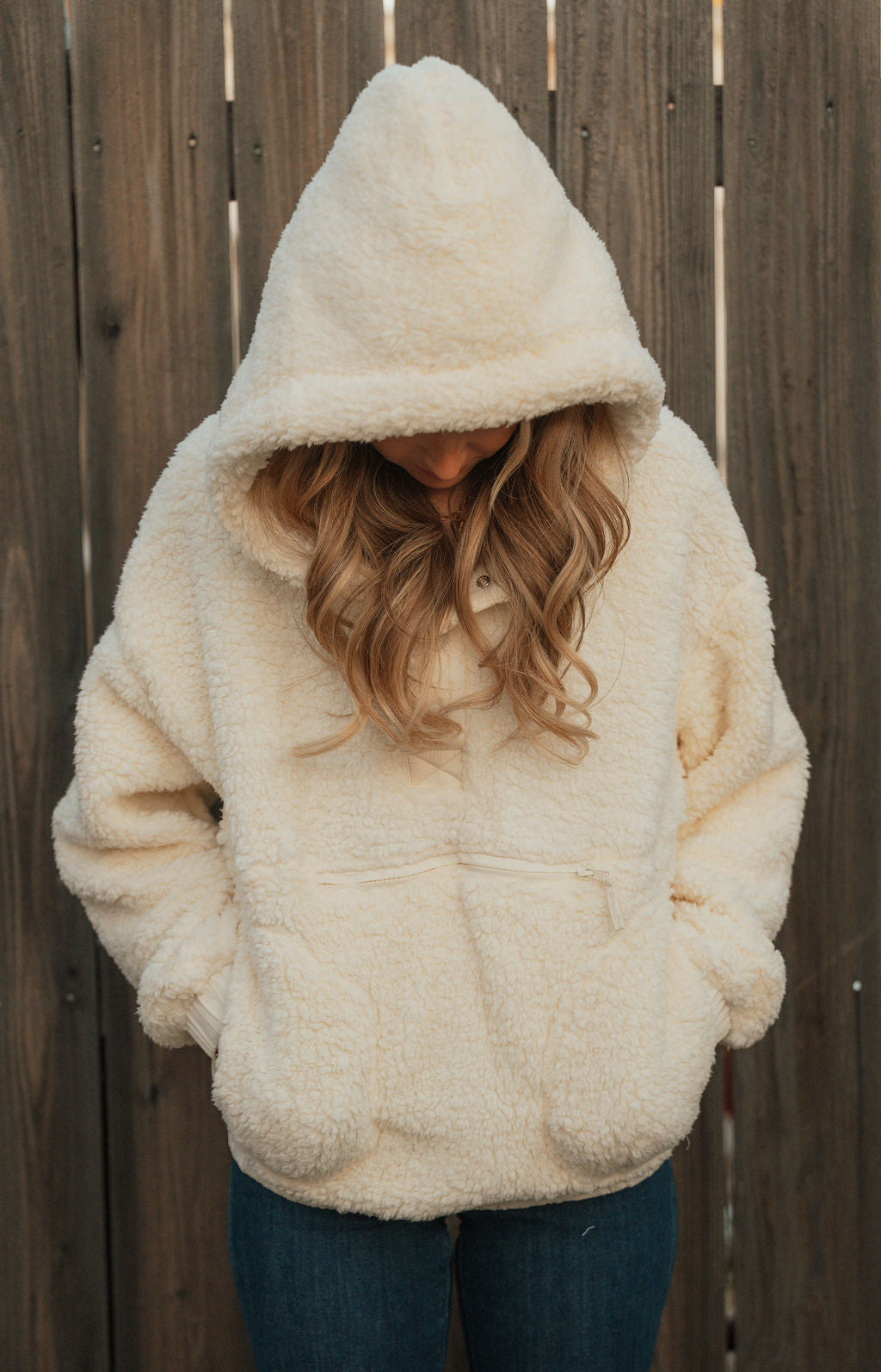 Snowball Hooded Pullover